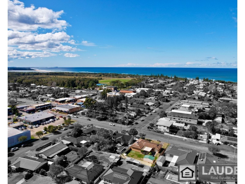 11 Cross Street, Old Bar NSW 2430