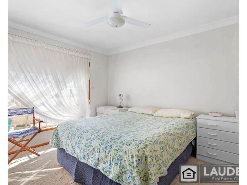 8 Silkyash Close, Old Bar NSW 2430