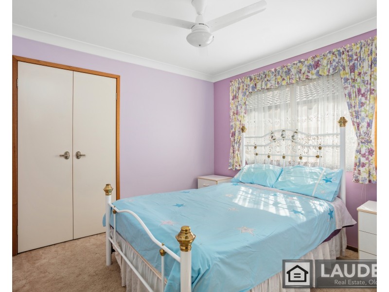 8 Silkyash Close, Old Bar NSW 2430