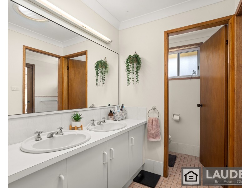 5 Samantha Close, Taree NSW 2430