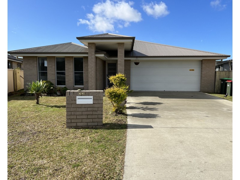33 Bluehaven Drive, Old Bar NSW 2430