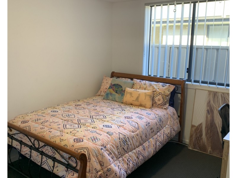 64 Albatross Way, Old Bar NSW 2430