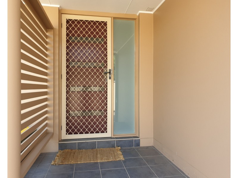 3/12 Connell Street, Old Bar NSW 2430