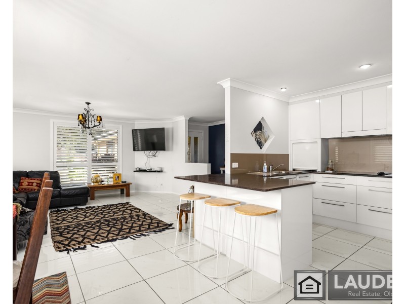 10 Ivy Crescent, Old Bar NSW 2430