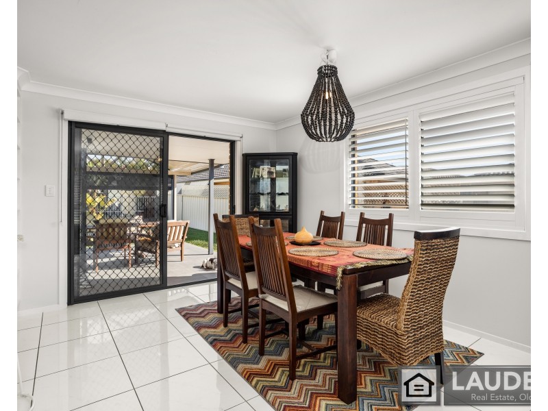 10 Ivy Crescent, Old Bar NSW 2430
