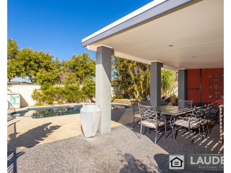 10 Ivy Crescent, Old Bar NSW 2430
