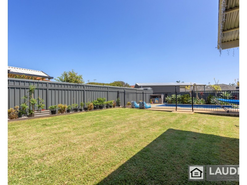 38 Ivy Crescent, Old Bar NSW 2430