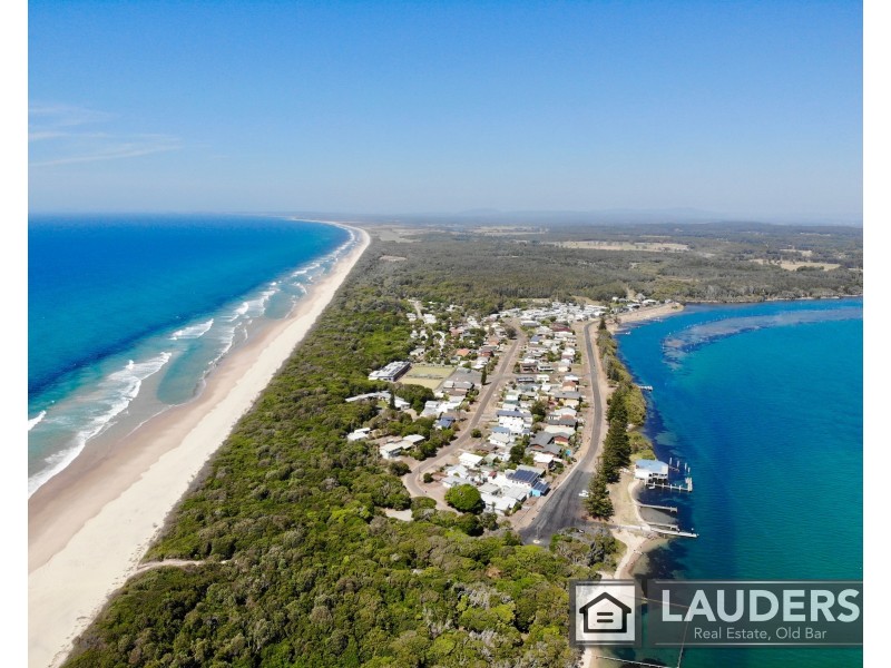 2/89-91 Main Street, Manning Point NSW 2430