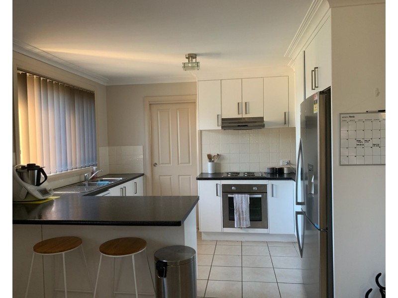 2/11 Rosier Place, Old Bar NSW 2430