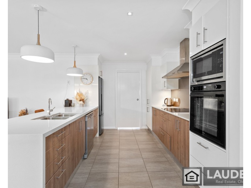29 Bluehaven Drive, Old Bar NSW 2430