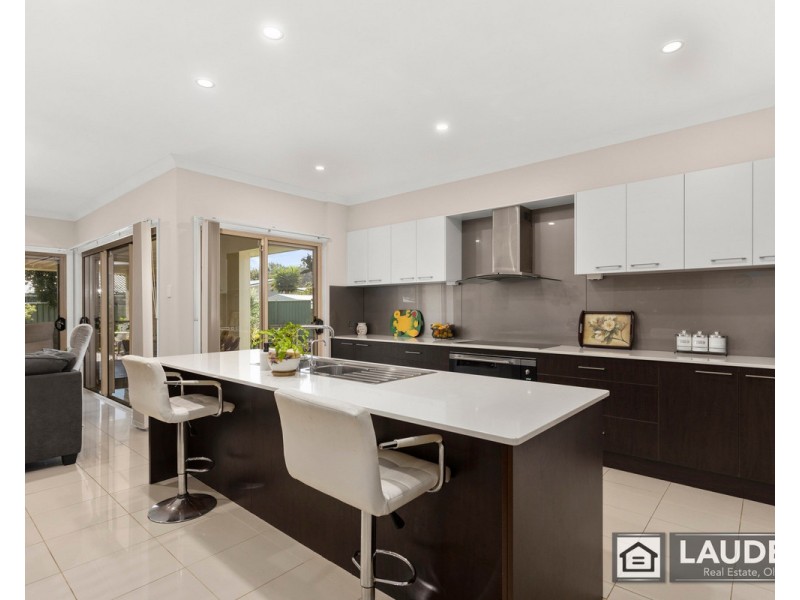 60 Bluehaven Drive, Old Bar NSW 2430