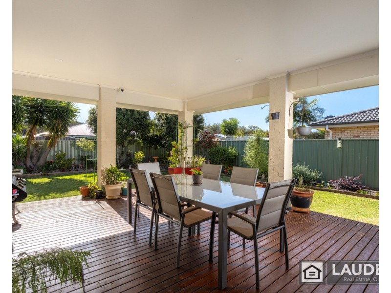 60 Bluehaven Drive, Old Bar NSW 2430