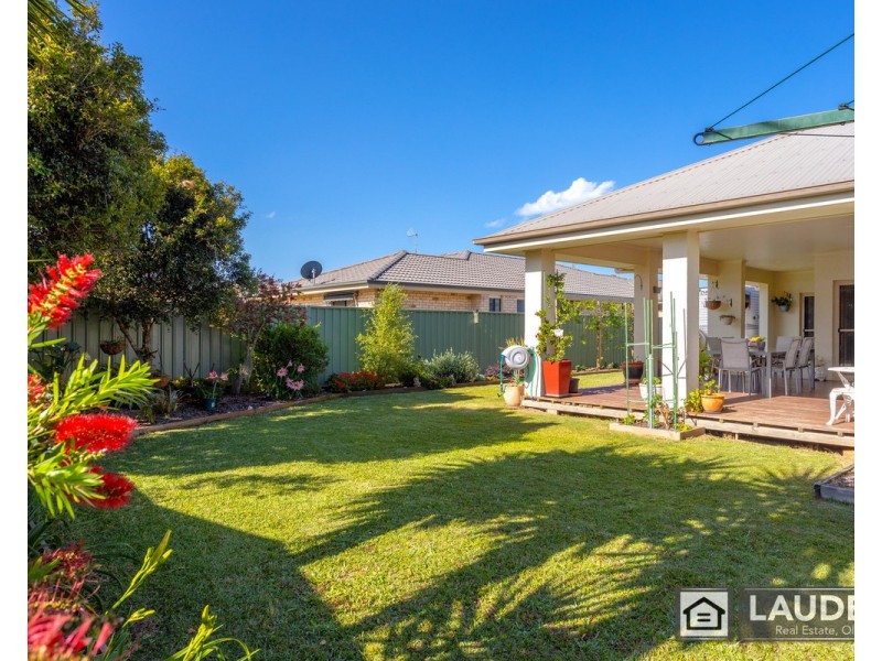 60 Bluehaven Drive, Old Bar NSW 2430
