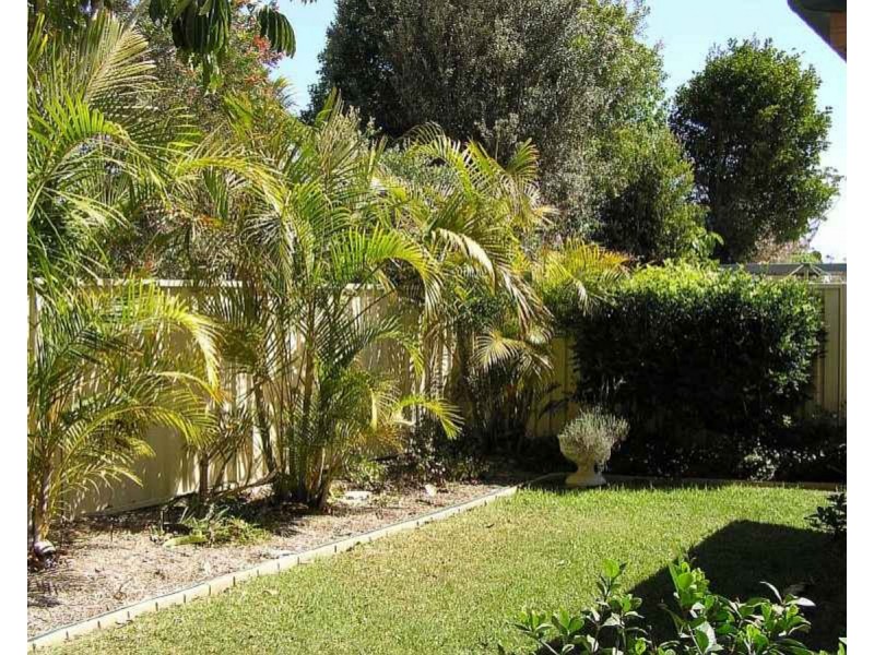 1/24 Belle Villa Parade, Old Bar NSW 2430