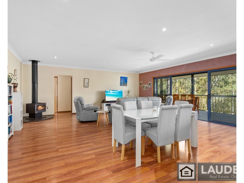 4 Scotts Road, Mitchells Island NSW 2430