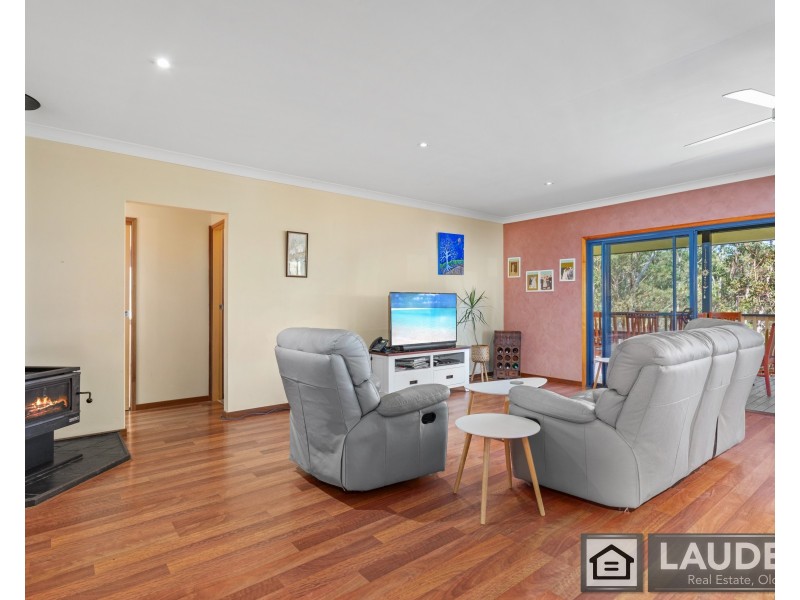 4 Scotts Road, Mitchells Island NSW 2430