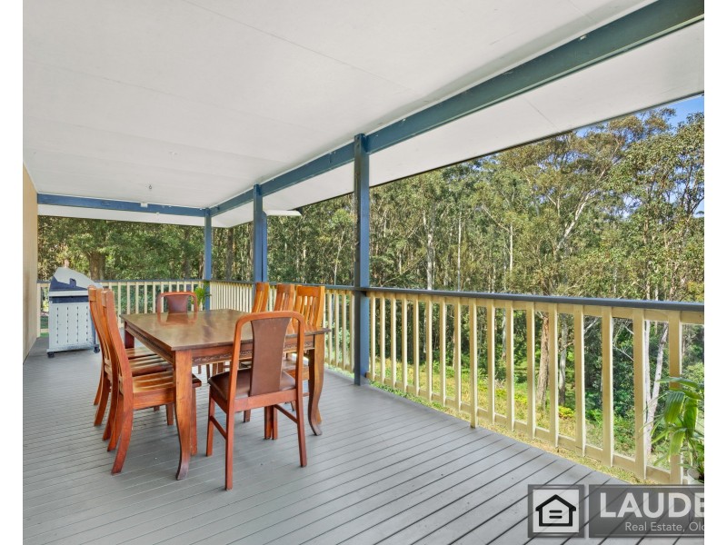 4 Scotts Road, Mitchells Island NSW 2430