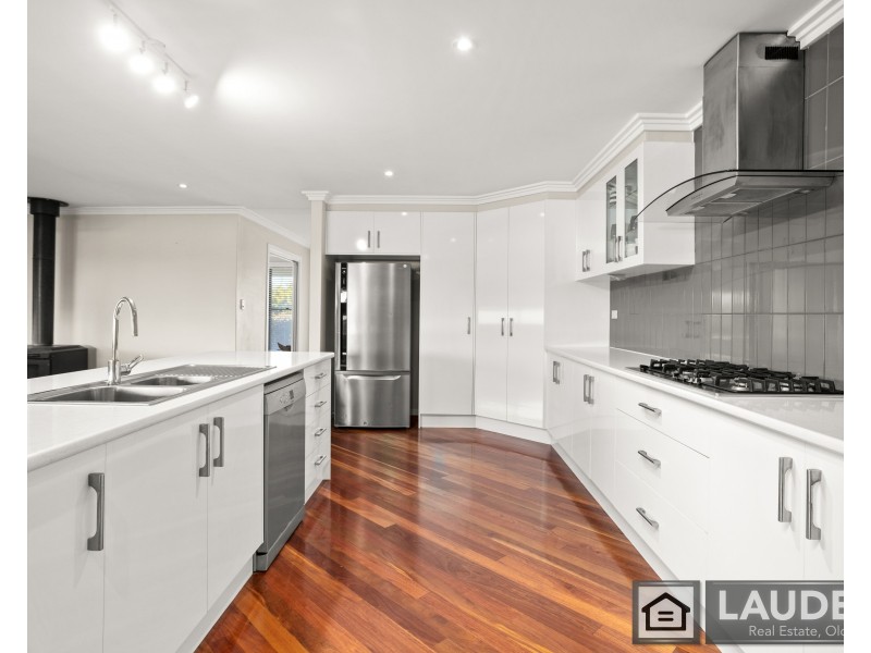 13 Banyula Drive, Old Bar NSW 2430