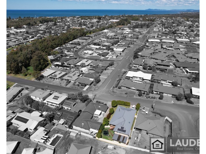 13 Banyula Drive, Old Bar NSW 2430