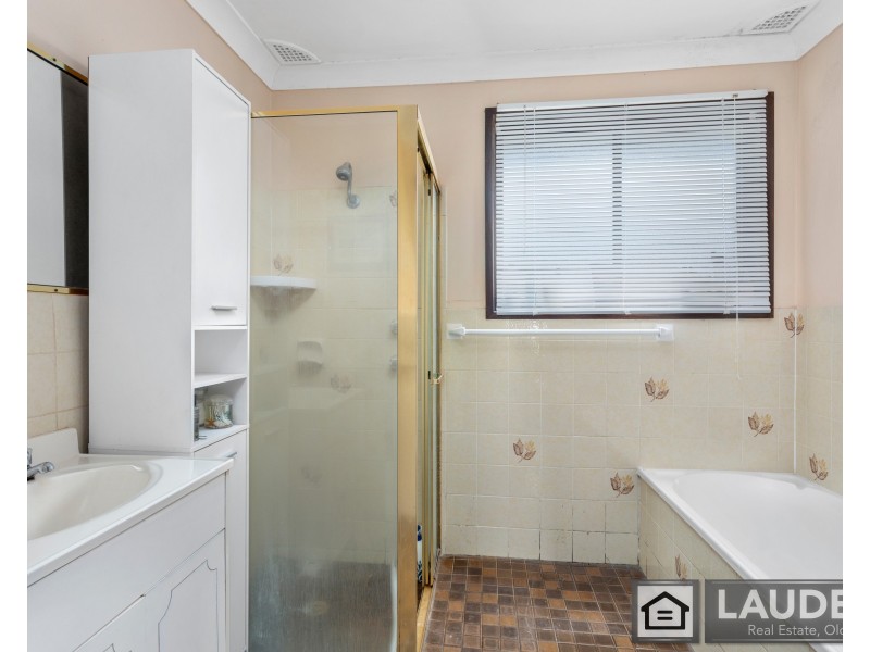 10 Rushby Drive, Old Bar NSW 2430