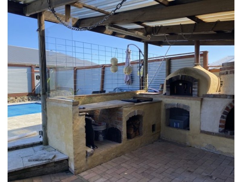 9 Banyula Drive, Old Bar NSW 2430