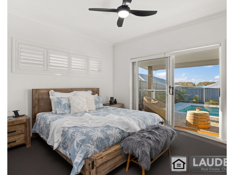 7 Viewmont Way, Old Bar NSW 2430