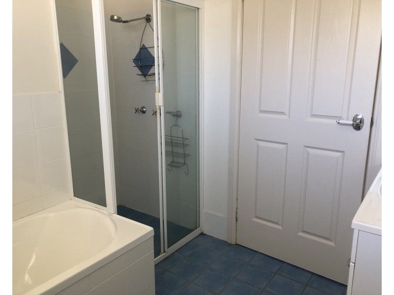 2/22 Mistral Place, Old Bar NSW 2430