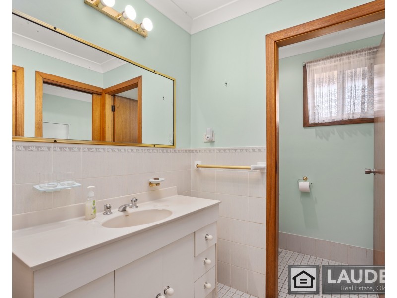 34 Molong Road, Old Bar NSW 2430