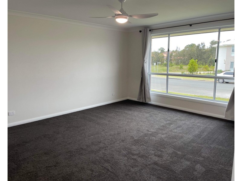 12 Marra Drive, Old Bar NSW 2430