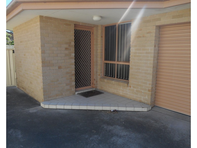 4/31 Clerke Street, Old Bar NSW 2430