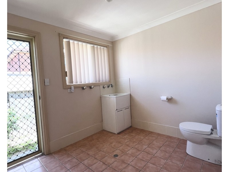 3/66 Old Bar Road, Old Bar NSW 2430