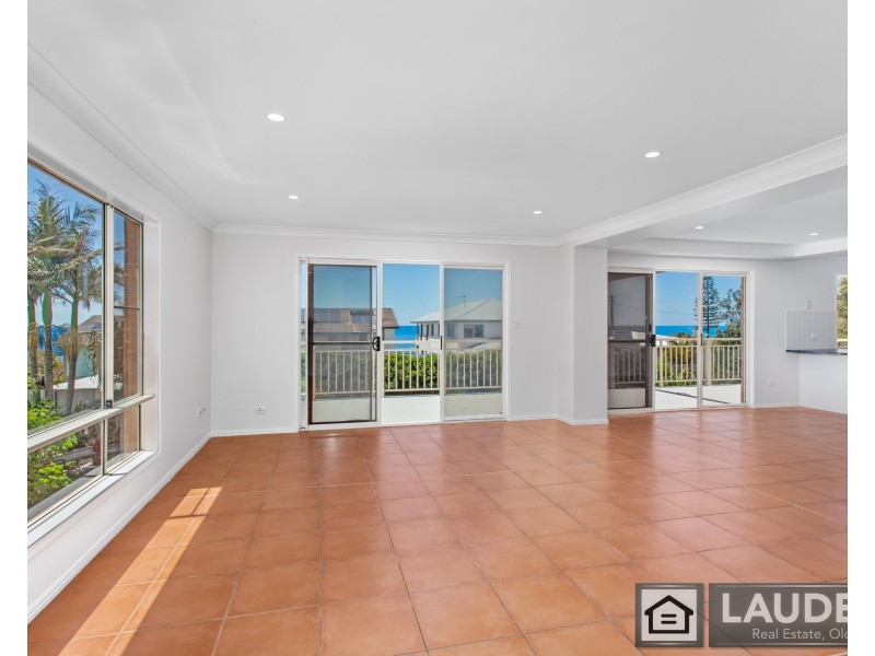 24 Ocean Drive, Wallabi Point NSW 2430