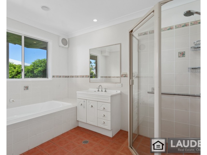 24 Ocean Drive, Wallabi Point NSW 2430