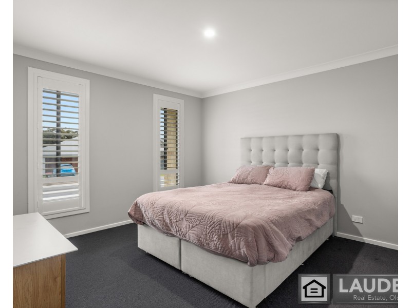 8 Howard Street, Wallabi Point NSW 2430