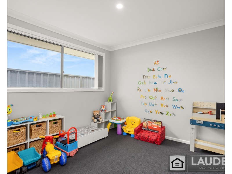 8 Howard Street, Wallabi Point NSW 2430