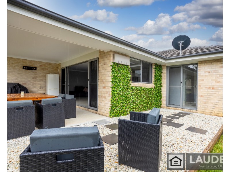 8 Howard Street, Wallabi Point NSW 2430