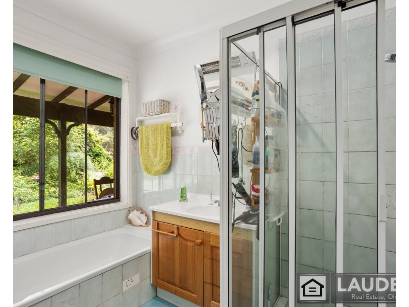 15 Rainforest Drive, Mitchells Island NSW 2430