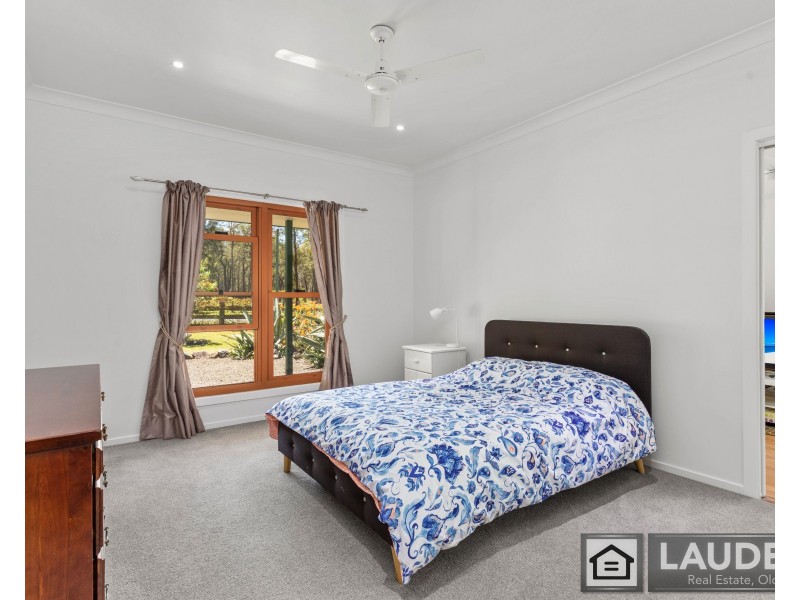 2 Rebecca Close, Old Bar NSW 2430