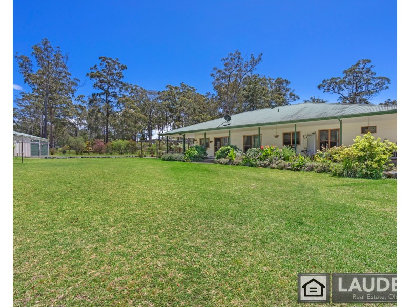 2 Rebecca Close, Old Bar NSW 2430