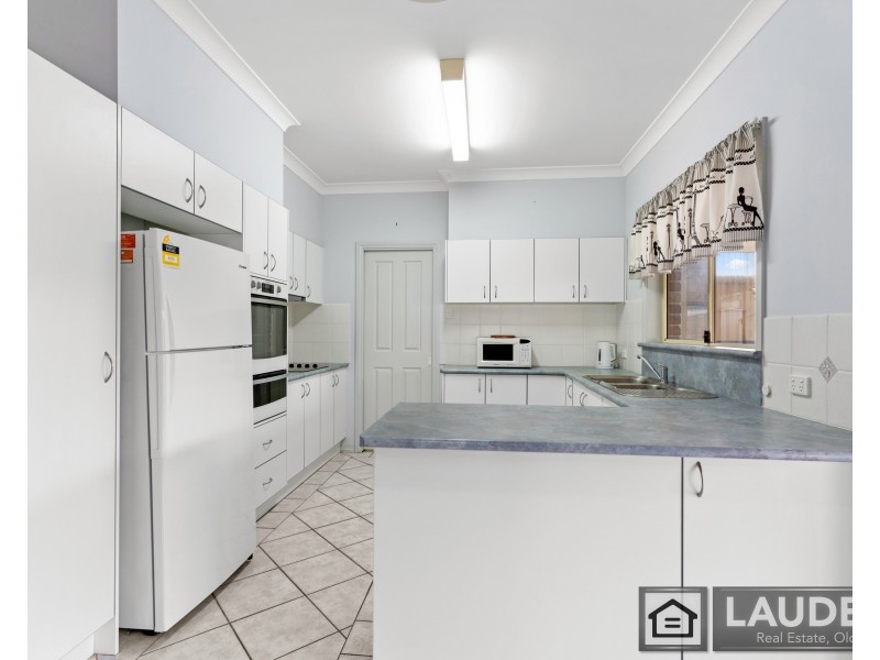 13 Berber Road, Old Bar NSW 2430