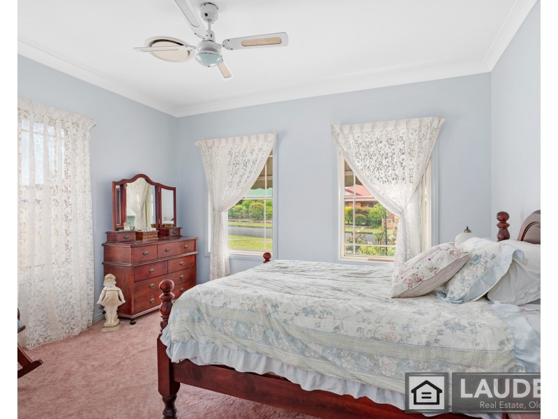13 Berber Road, Old Bar NSW 2430
