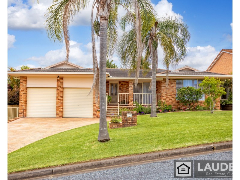 4 Osprey Avenue, Old Bar NSW 2430