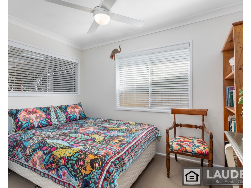 23 Old Bar Road, Old Bar NSW 2430