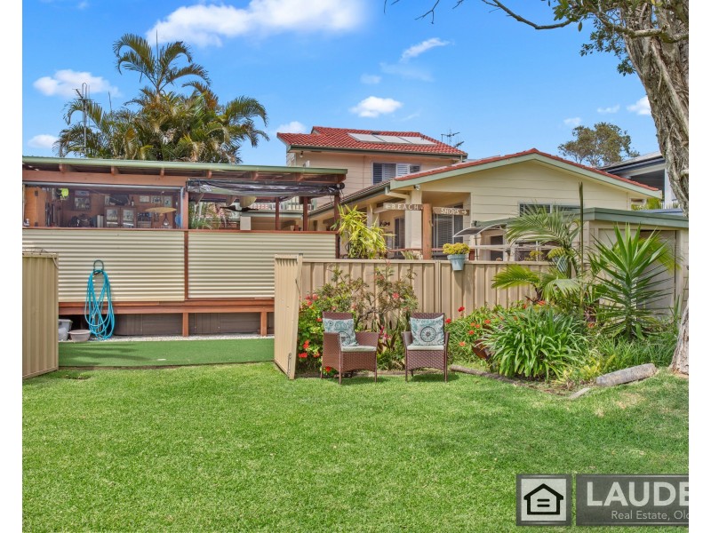 23 Old Bar Road, Old Bar NSW 2430