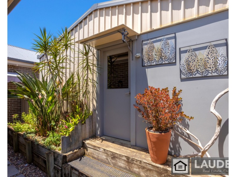 53 Molong Road, Old Bar NSW 2430