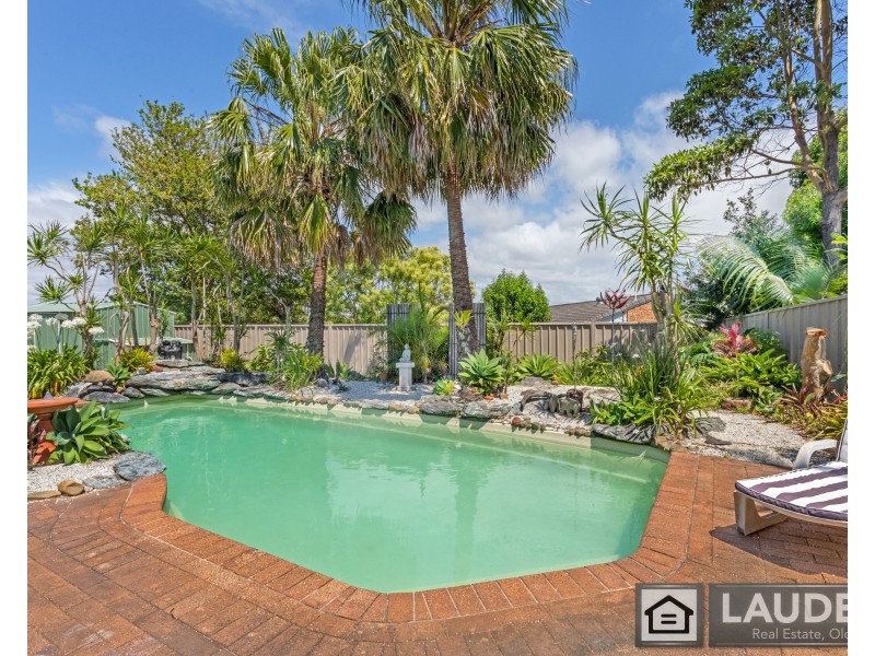 51 Molong Road, Old Bar NSW 2430