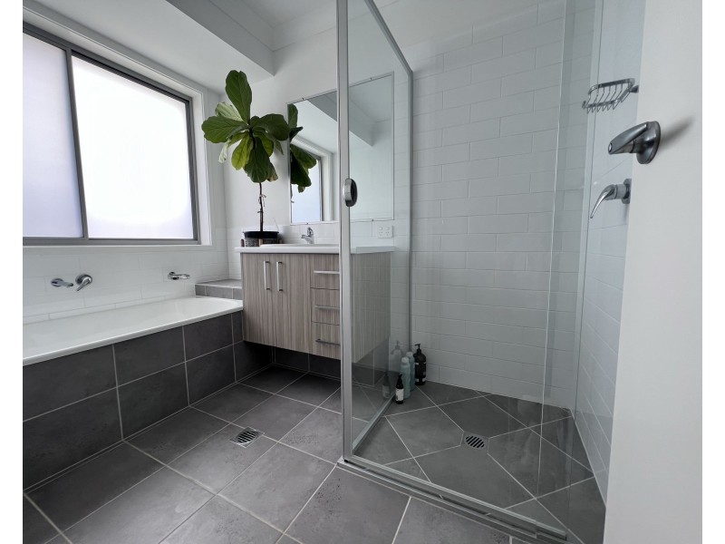 36B Bluehaven Drive, Old Bar NSW 2430
