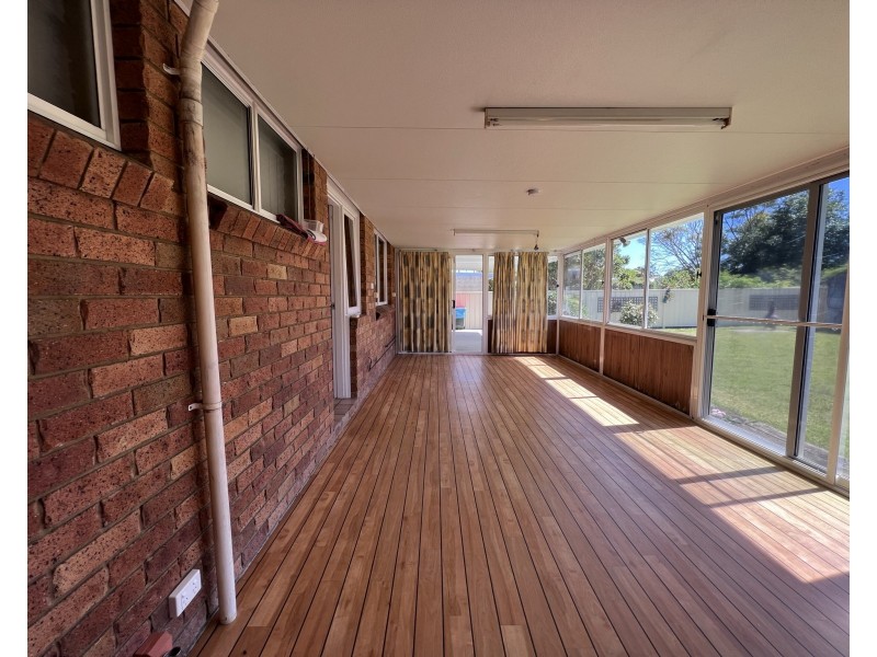 11 Drury Close, Old Bar NSW 2430