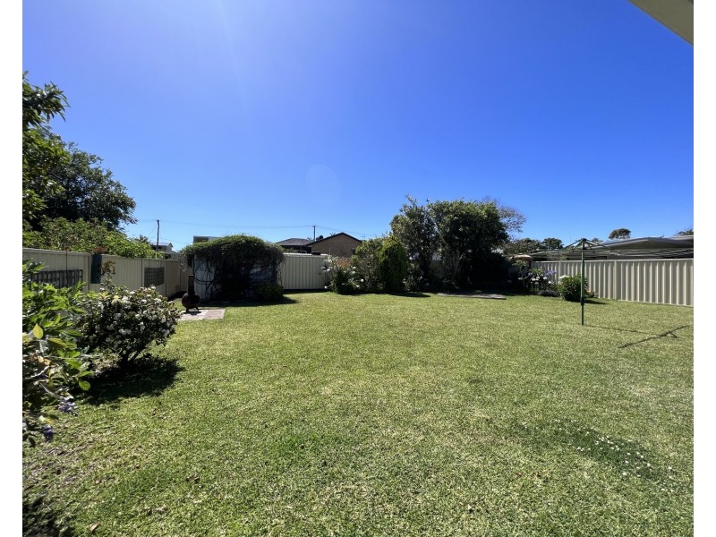 11 Drury Close, Old Bar NSW 2430