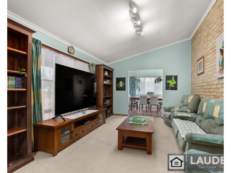 17 Eucalypt Close, Old Bar NSW 2430